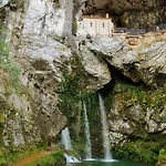 Llanes Con Piscina Y Jardin - Ardillas *