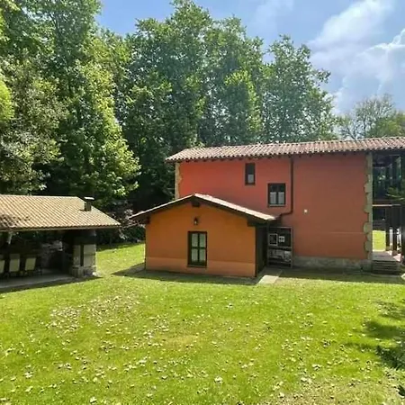 Ardillas - Piscina, Barbacoa Y Descanso