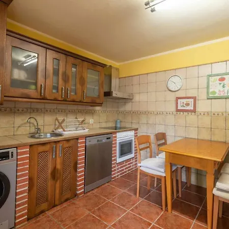 Ardillas - Piscina, Barbacoa Y Descanso * Cardoso