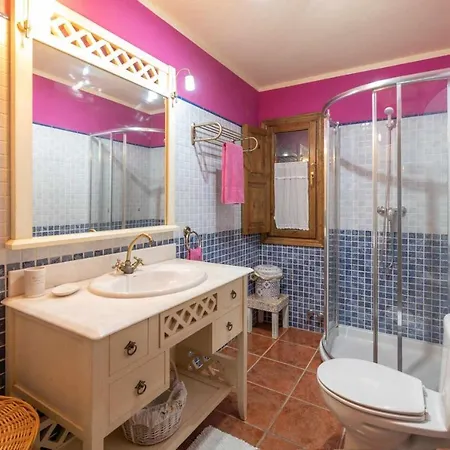 Ardillas - Piscina, Barbacoa Y Descanso * Cardoso